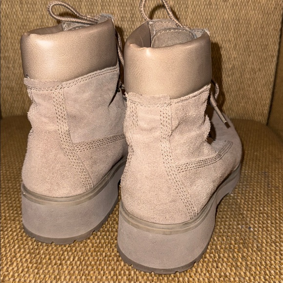 Timberland Women’s Sz 10 suede lace up boots - Picture 3 of 7